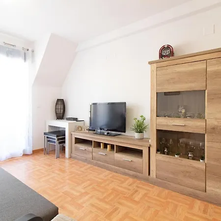 Global Properties, 5 Personas Con Terraza Y Barbacoa *