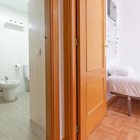 Global Properties, 5 Personas Con Terraza Y Barbacoa Apartment